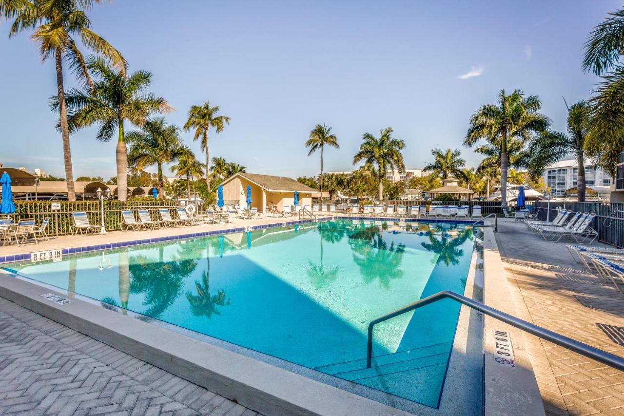 Ocean Breeze & Santa Maria Condos Fort Myers Beach Eksteriør bilde